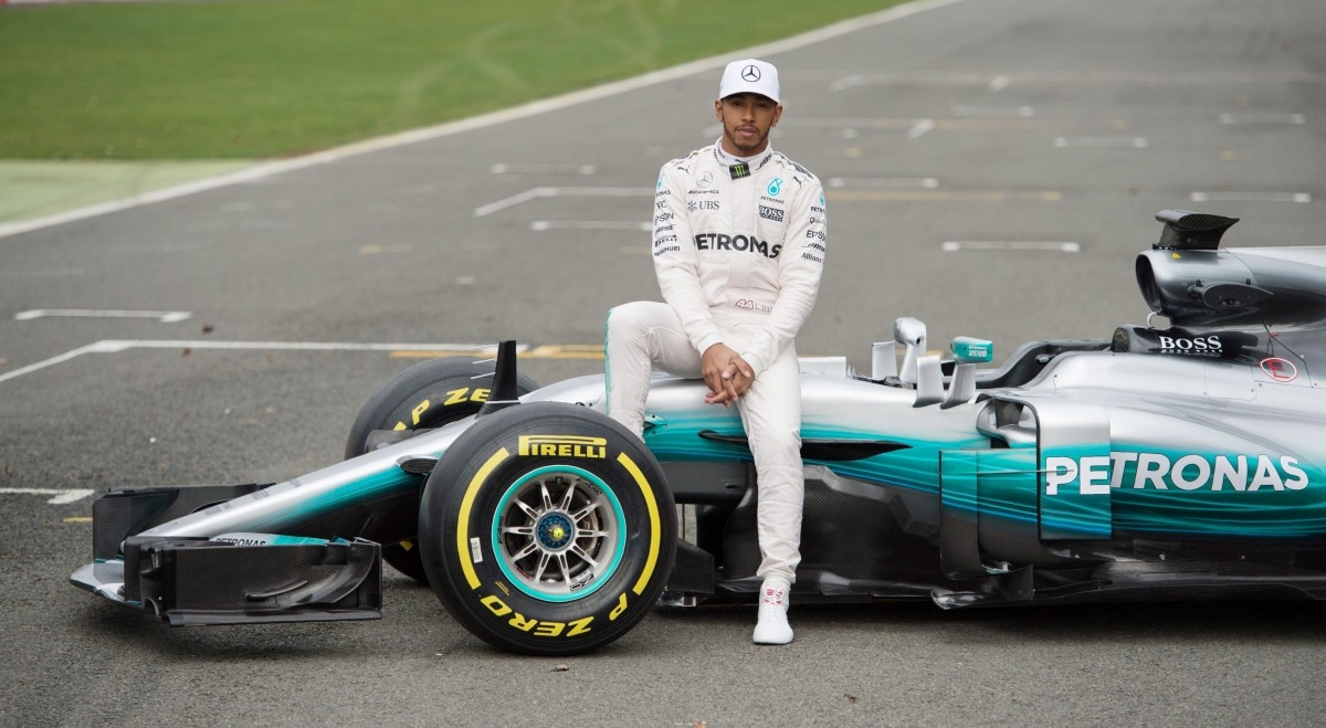 Lewis Hamilton (Carro), Carros Wiki